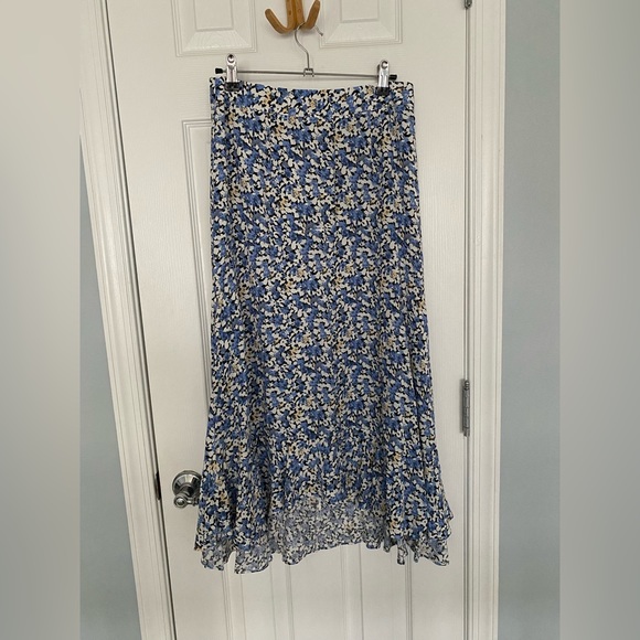 Tilly's Dresses & Skirts - NWOT West of Melrose Tilly’s Blue Ditsy Floral Midi Skirt size small